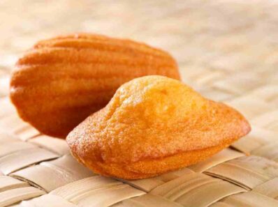 French cake Madeleine